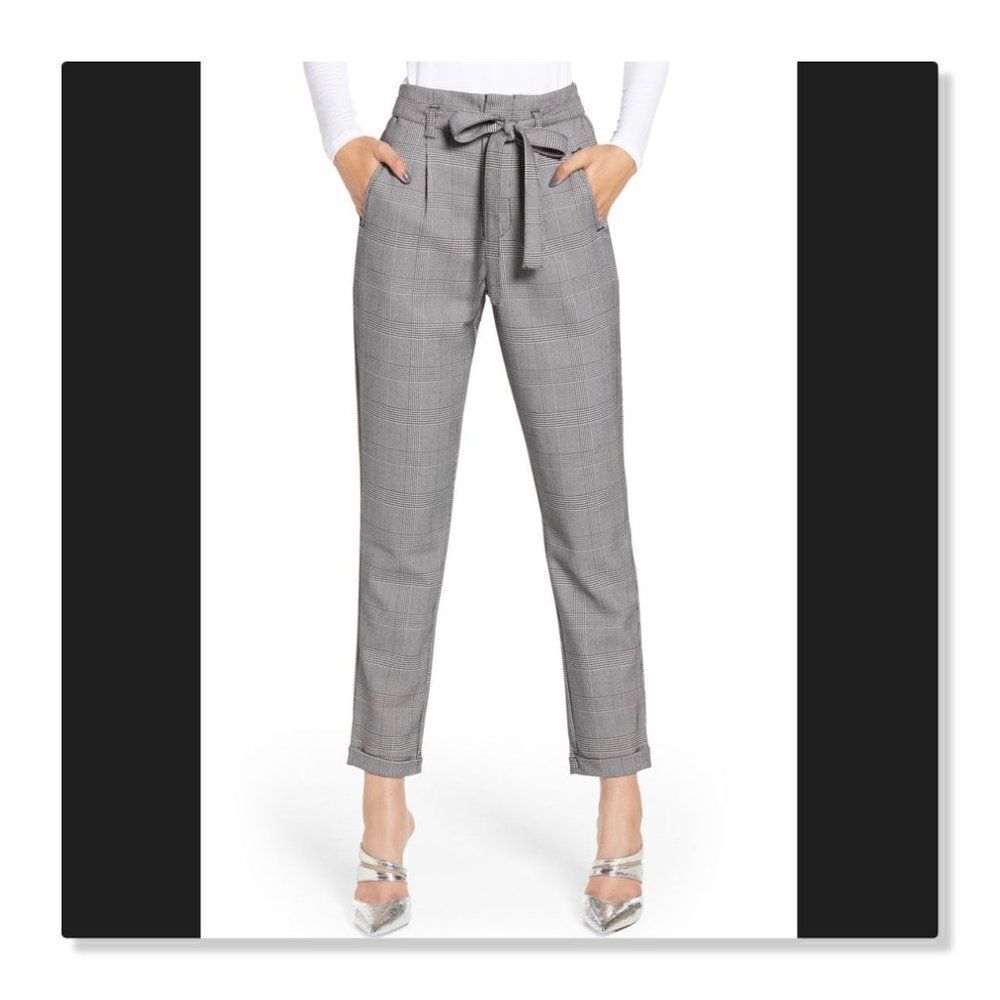 Love, Fire Paperbag Taper Leg Ankle Pants - size Small in Black/White